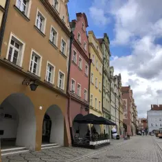 Jelenia Góra ile mieszkańców - zaskakujące dane o populacji miasta