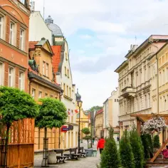Jelenia Góra co zwiedzać: odkryj ukryte skarby i atrakcje miasta