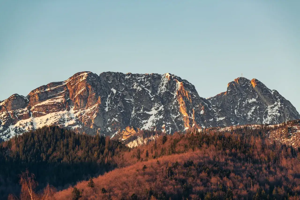 Zdjęcie Co to jest Giewont? Odkryj jego tajemnice i niezwykłe legendy
