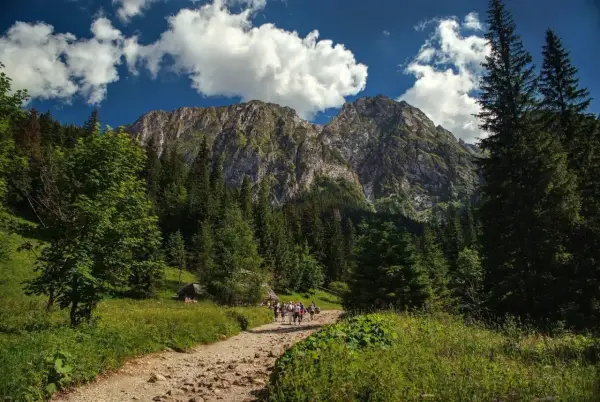 Czy szlak na Giewont jest trudny? Odkryj, co musisz wiedzieć!